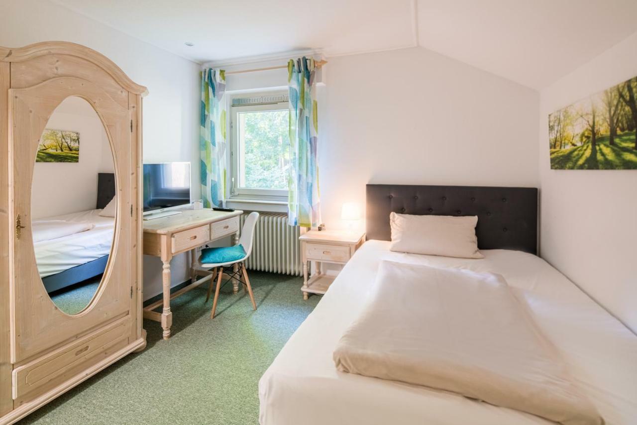Hotel Hopener Wald ,Self Check In Löhne エクステリア 写真